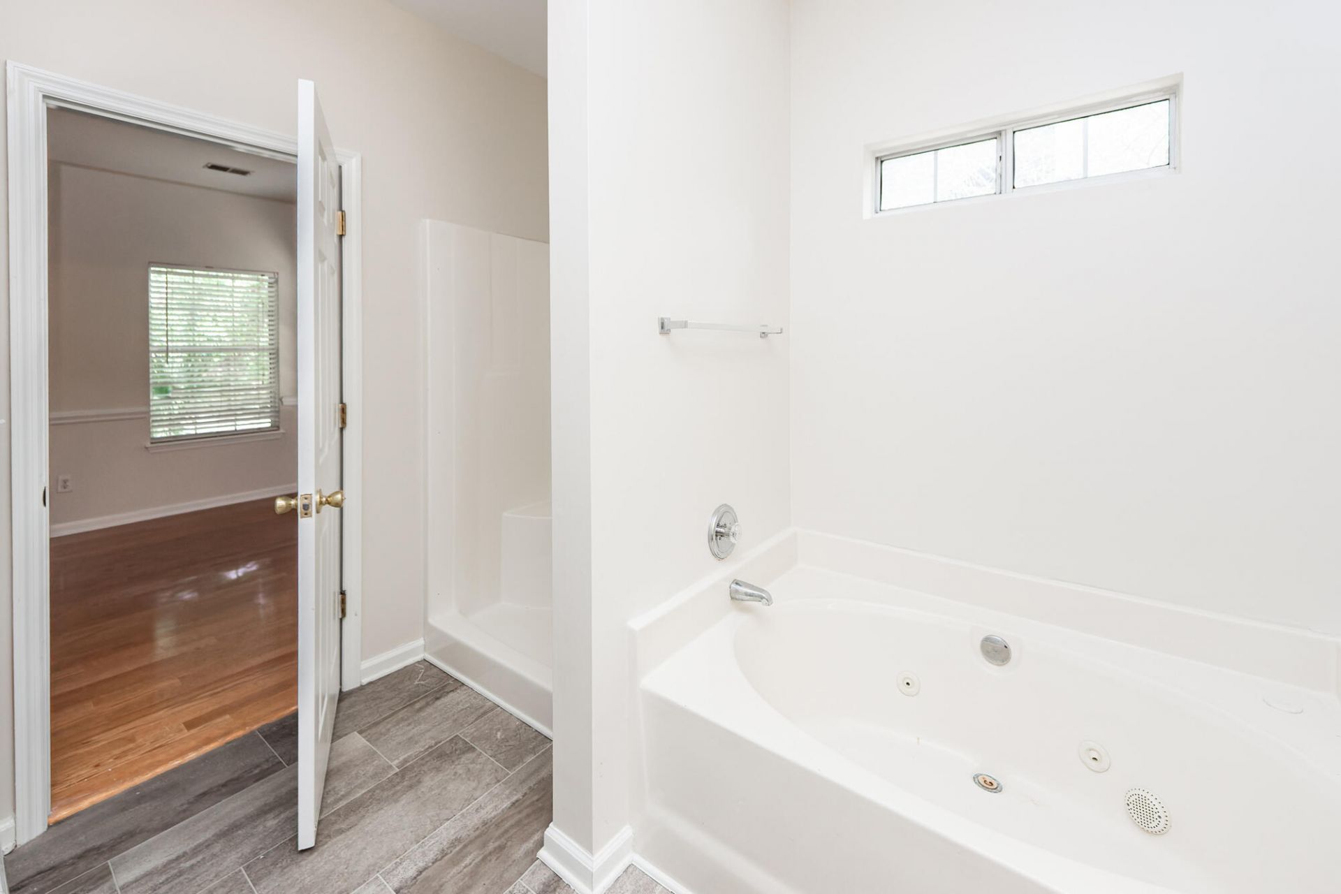 615 Majestic Oak Drive Photo 28