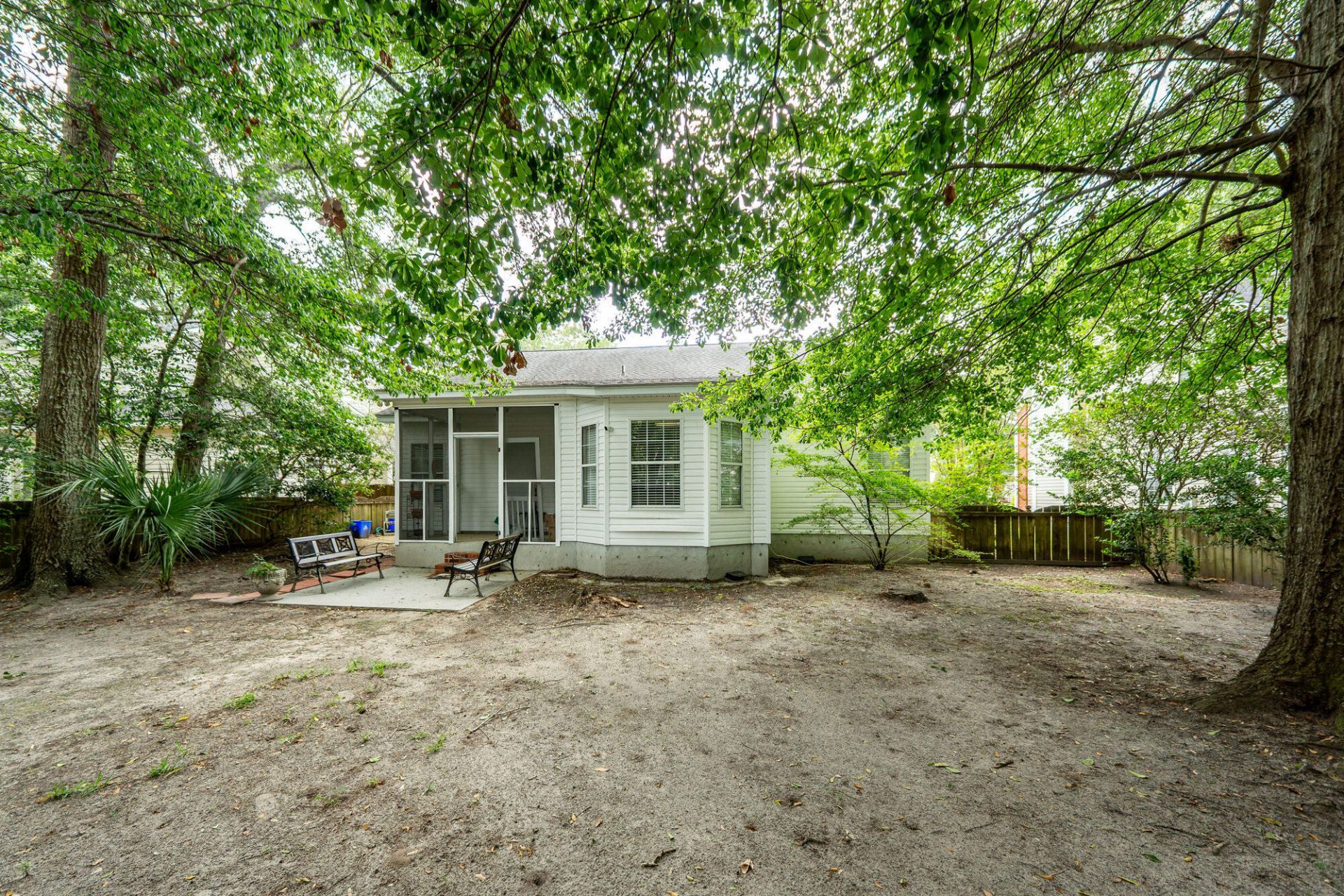 615 Majestic Oak Drive Photo 46