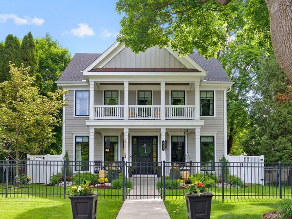 938 S 5th Street , St. Charles, IL 60174