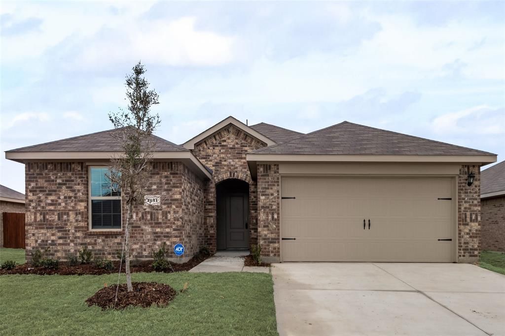 1131 Elijah Way, Dallas, TX 75253 Main Photo