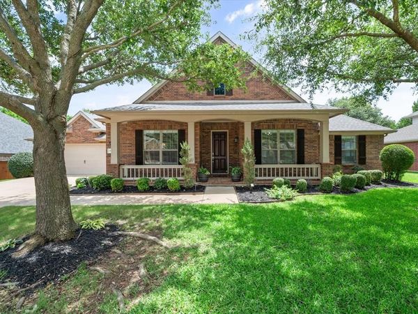 905 Killian Drive , Mansfield, TX 76063