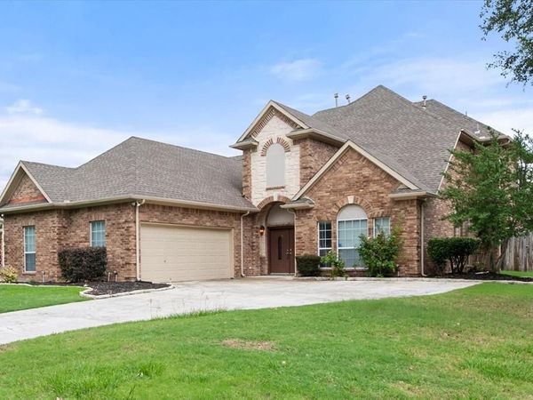 1116 Brook Arbor Drive, Mansfield, TX 76063