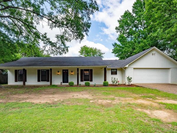 21 Covewood Dr , Conway, AR 72034
