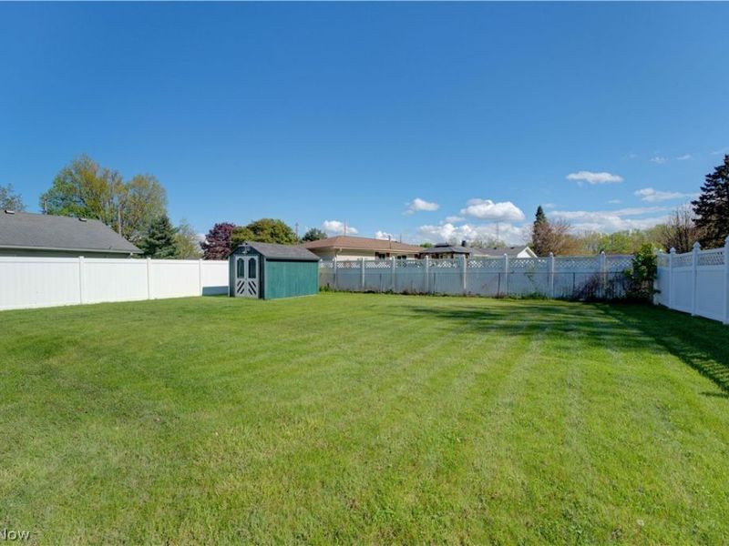 3805 N Hogan Drive, Lorain, OH 44053 Photo 19