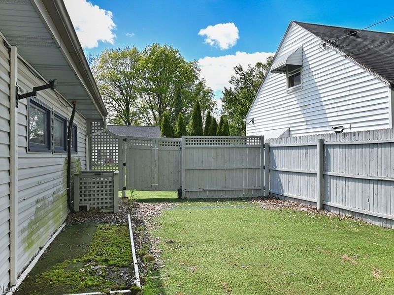 1910 Tudor Street, Cuyahoga Falls, OH 44221 Photo 37