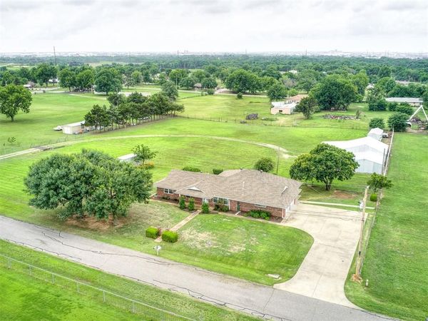 5740 Willow Brook Lane, Norman, OK 73069