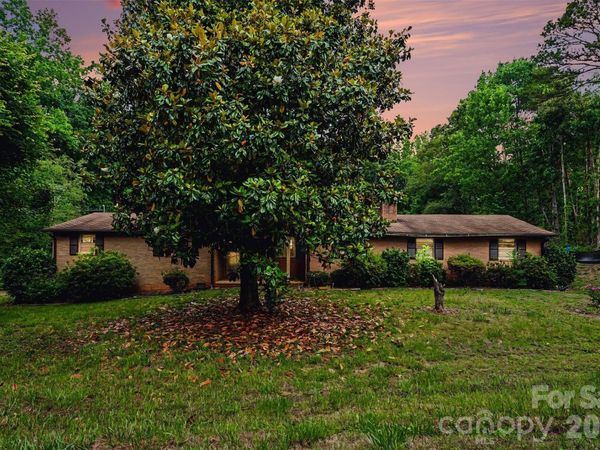 2871 Loviee Road, Lincolnton, NC 28092