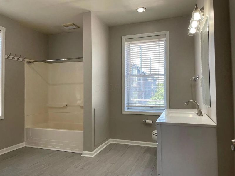 992-994 S Wall Street, Columbus, OH 43206 Photo 11