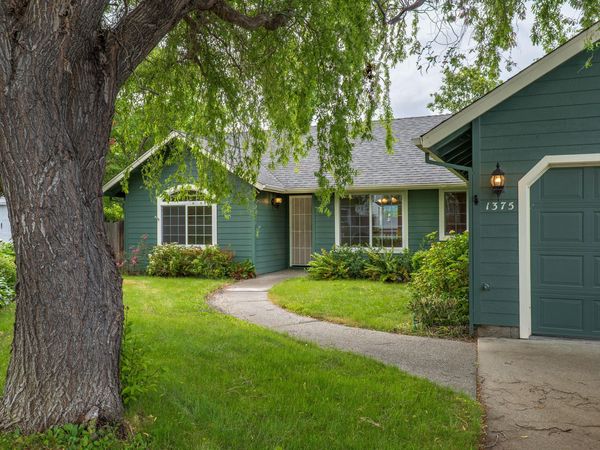 1375 Forestview Drive, Grants Pass, OR 97527