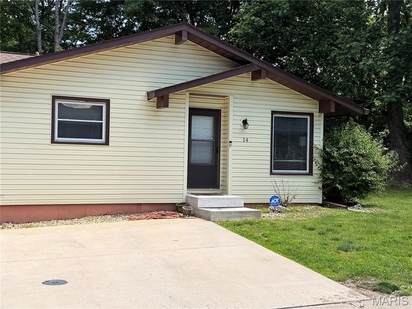 14 Saddlewood Lane , Glen Carbon, IL 62034