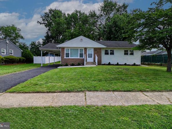 402 PENNINGTON DRIVE, WESTAMPTON, NJ 08060