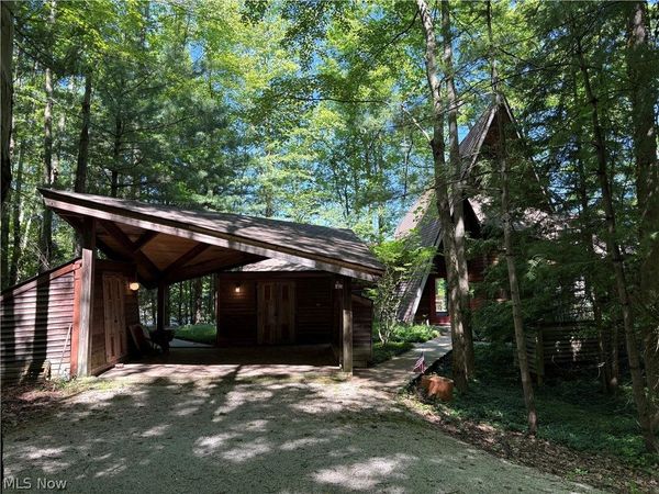 2325 Plum Point , Roaming Shores, OH 44084