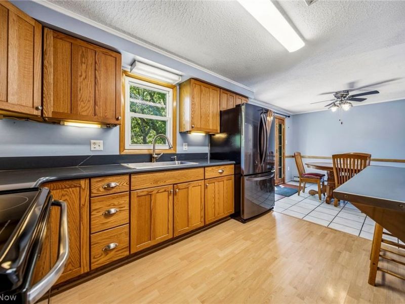 8451 Clay Street, Montville, OH 44064 Photo 9