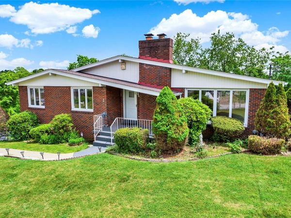 305 Beckman Dr, Mckeesport, PA 15132