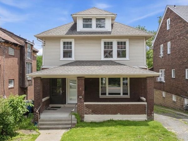 4015 Murray Ave, Pittsburgh, PA 15217