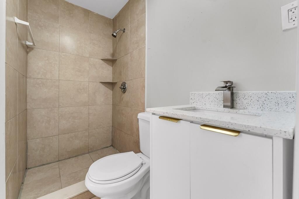 1131 NW 18th Avenue, Fort Lauderdale, FL 33311 Photo