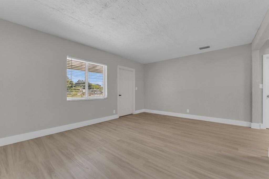 1131 NW 18th Avenue, Fort Lauderdale, FL 33311 Photo