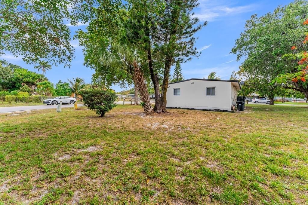 1131 NW 18th Avenue, Fort Lauderdale, FL 33311 Photo