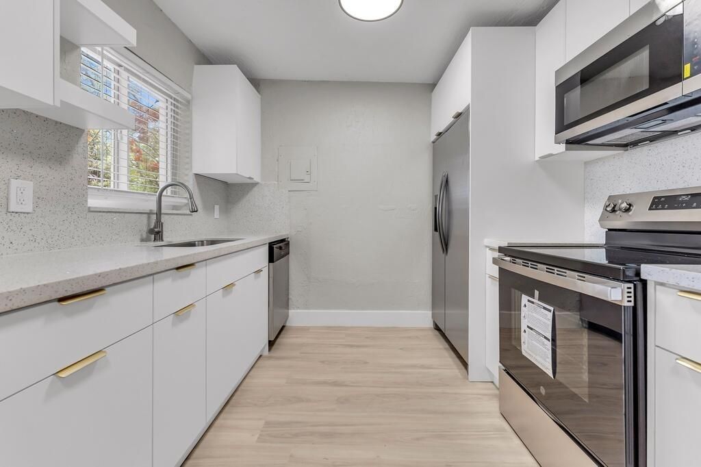 1131 NW 18th Avenue, Fort Lauderdale, FL 33311 Photo
