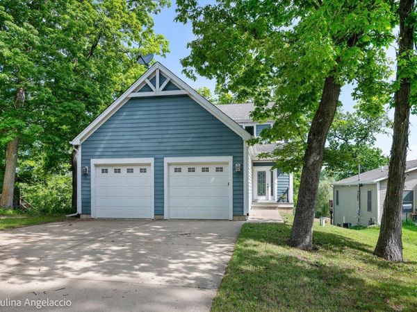 132 Longwood Drive , Ingleside, IL 60041