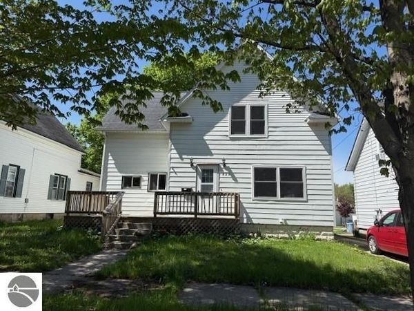 825 Wallace Street, Cadillac, MI 49601