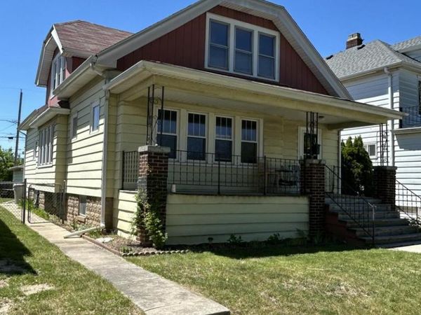 1645 S 65th STREET, West Allis, WI 53214