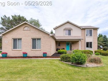 2241 Elkridge Circle, Highland Twp, MI 48356