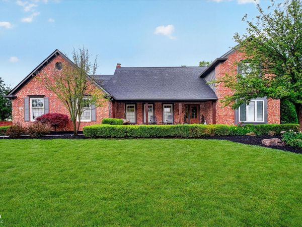 2380 Woodsway Drive, Greenwood, IN 46143