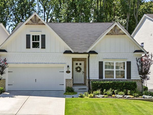 160 Crest Brooke Drive, Holly Springs, GA 30115