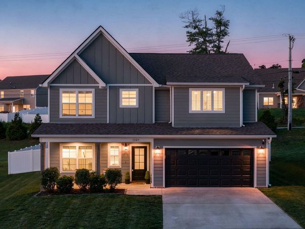 1323 Neyland Circle, Hixson, TN 37343