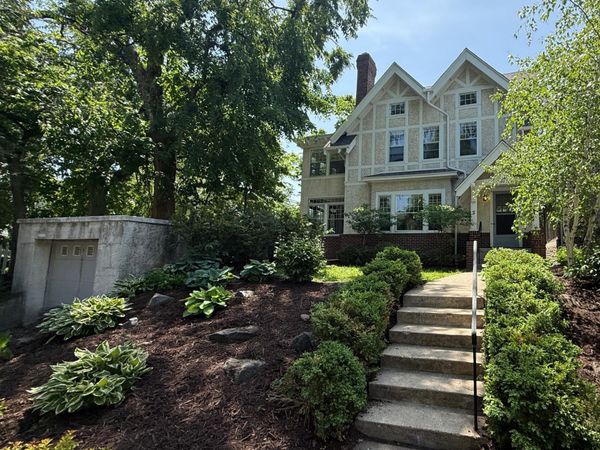 2517 W 42nd Street, Minneapolis, MN 55410