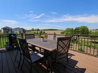 15320 116th Avenue N, Osseo, MN 55369