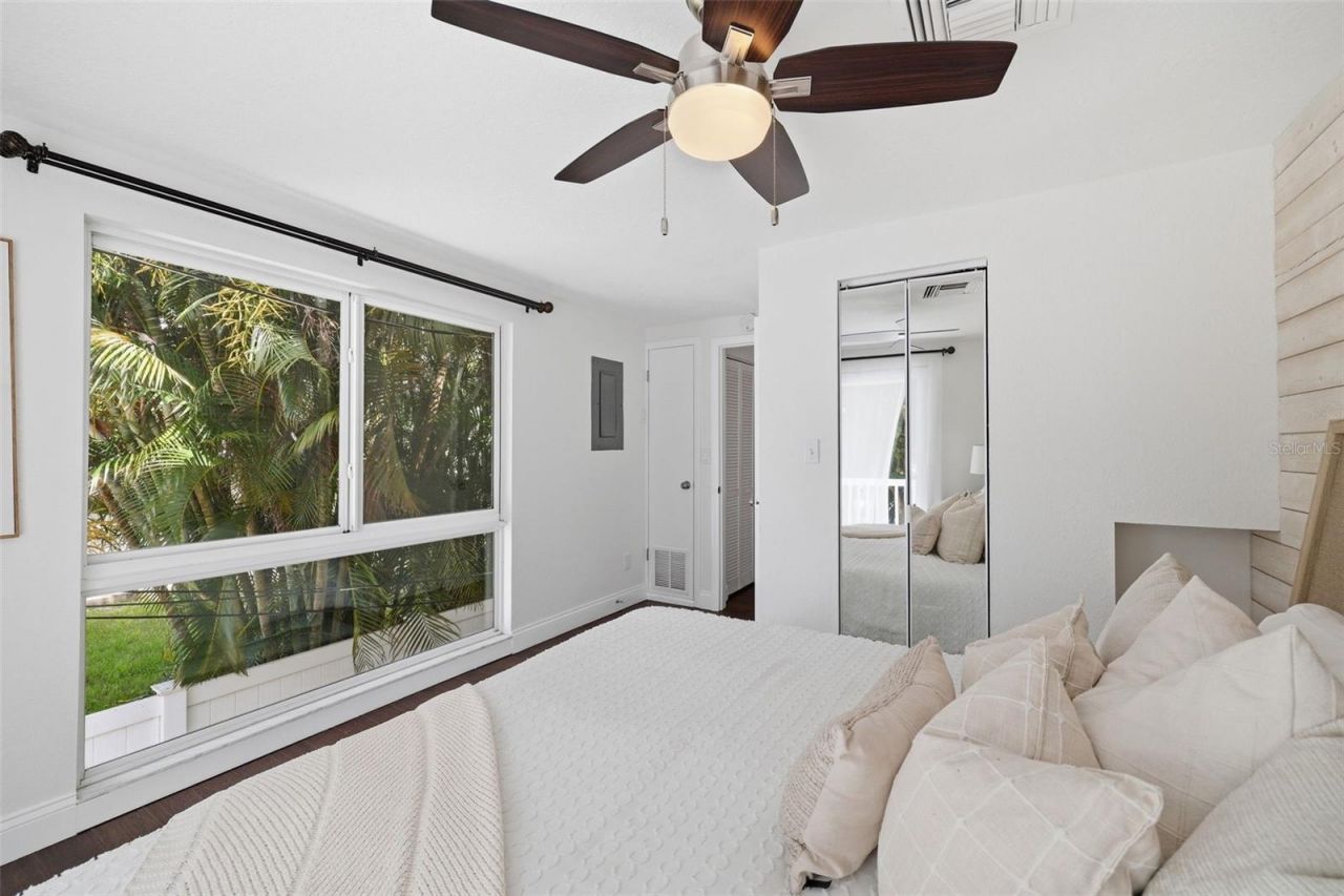 7 Georgia Avenue, Crystal Beach, FL 34681 Photo