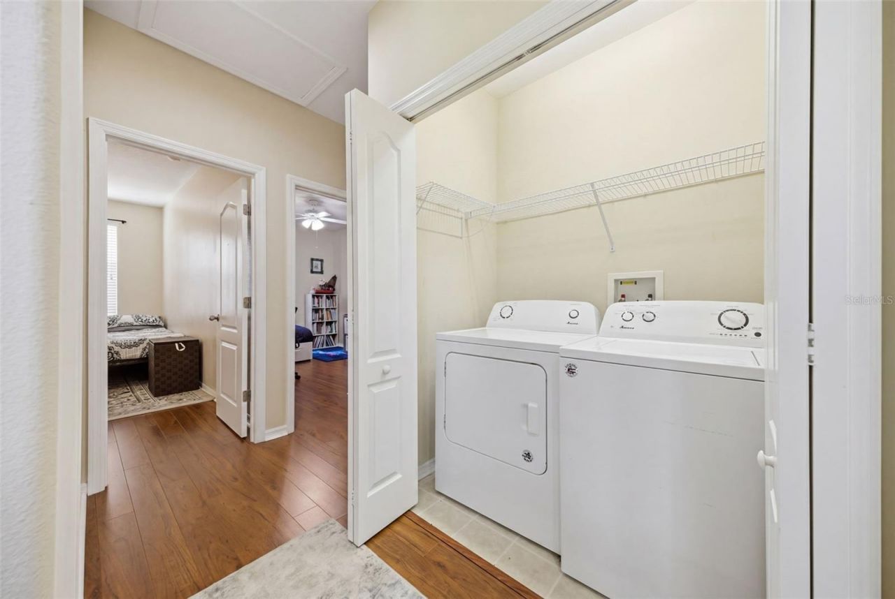 4532 Amberly Oaks Court, Tampa, FL 33614 Photo