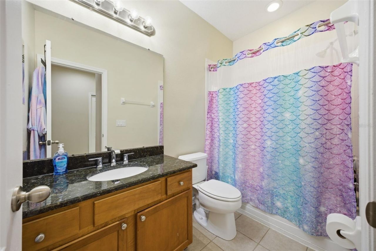 4532 Amberly Oaks Court, Tampa, FL 33614 Photo