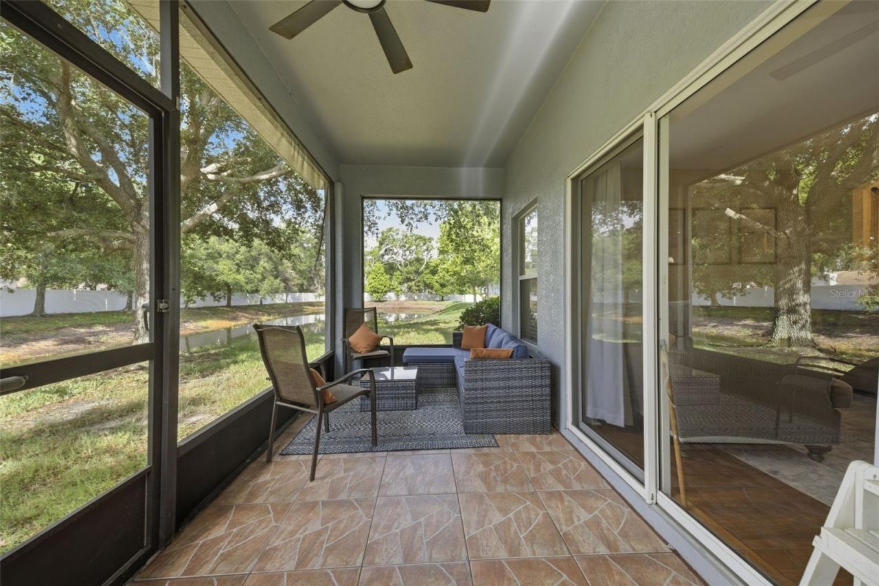 4532 Amberly Oaks Court, Tampa, FL 33614 Photo