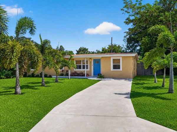 101 40TH AVENUE SE, ST PETERSBURG, FL 33705