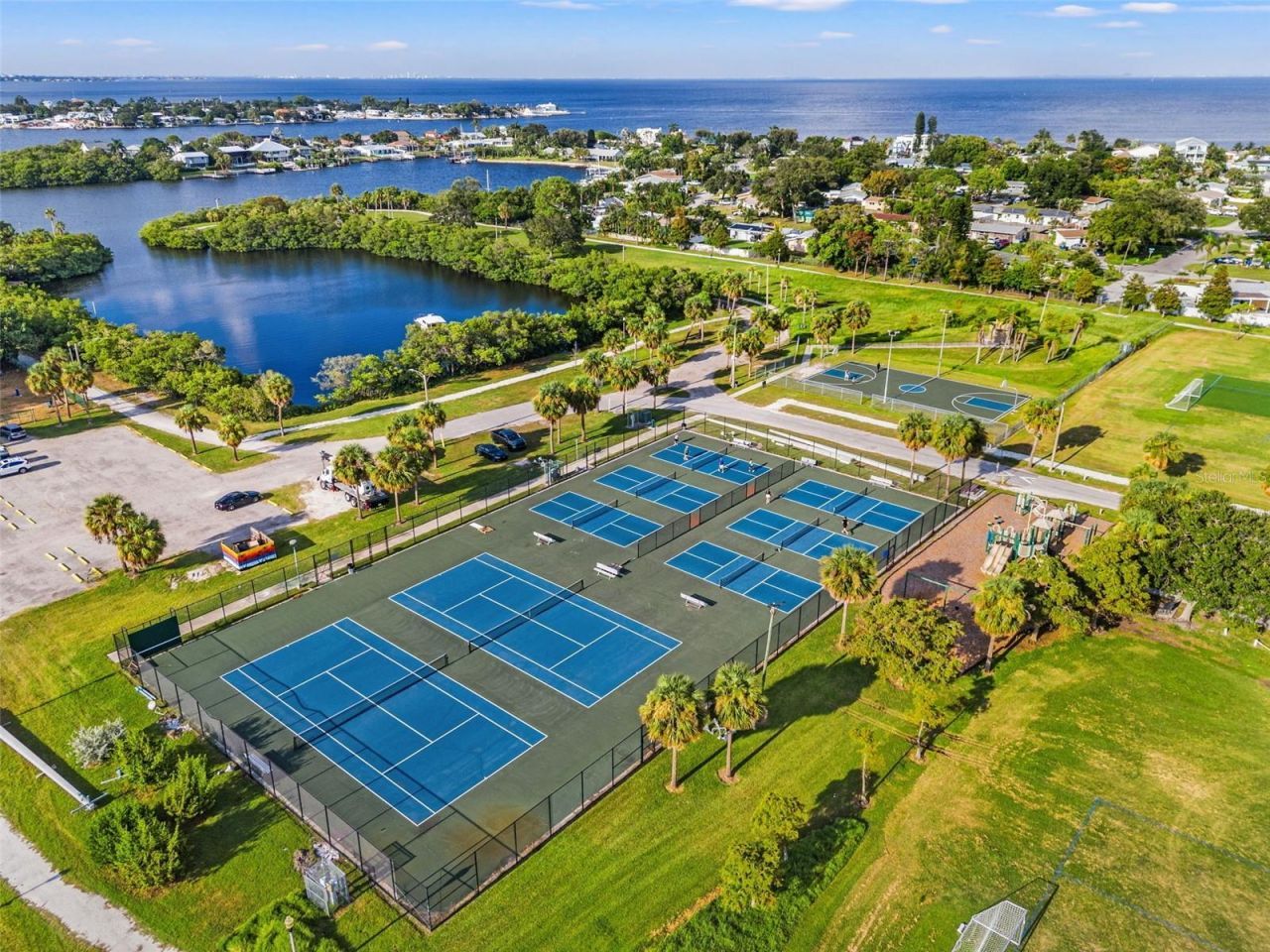 101 40th Avenue Se, Saint Petersburg, FL 33705 Photo