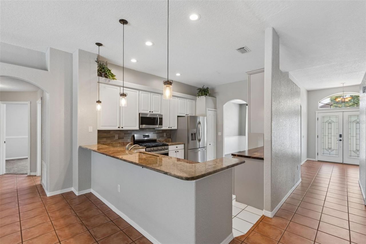 8604 Brookway Circle, Tampa, FL 33635 Photo