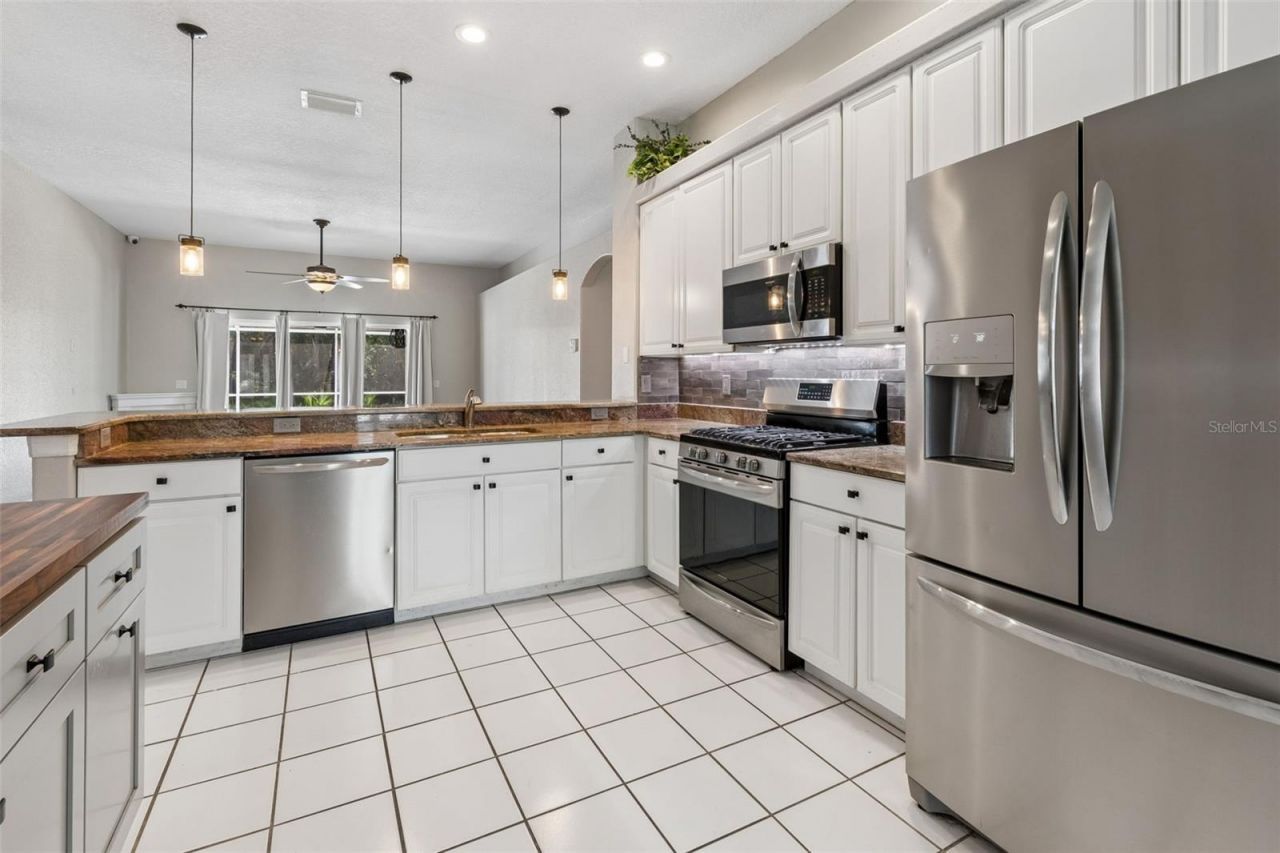 8604 Brookway Circle, Tampa, FL 33635 Photo