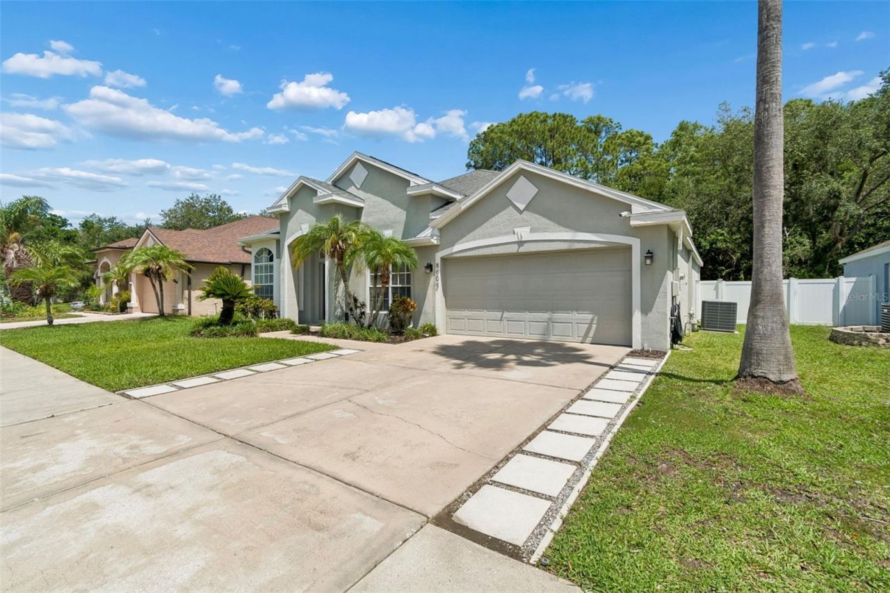 8604 Brookway Circle, Tampa, FL 33635 Photo