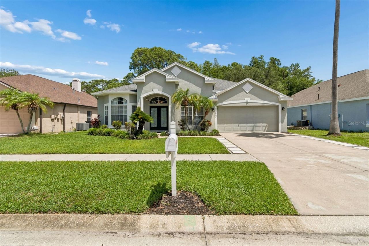 8604 Brookway Circle, Tampa, FL 33635 Photo