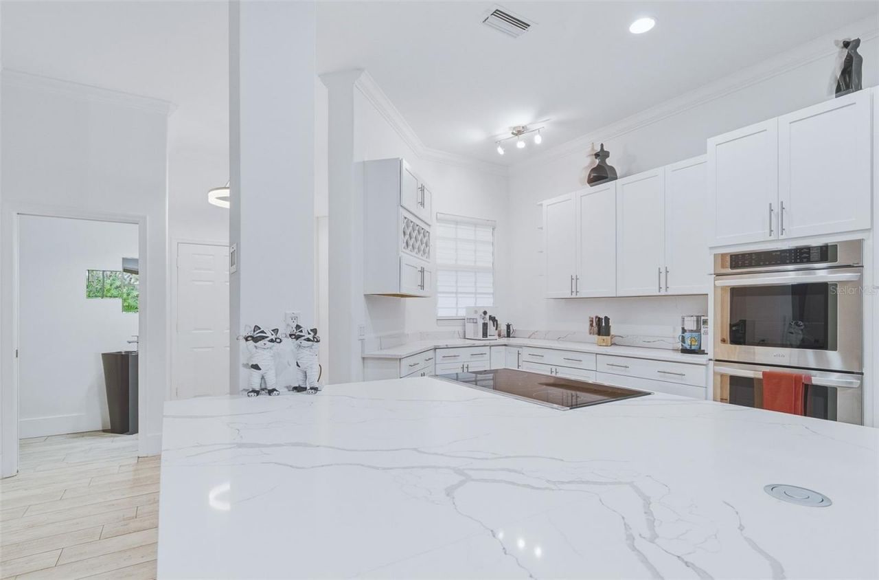 3663 Square West Lane, Unit 12, Sarasota, FL 34238 Photo