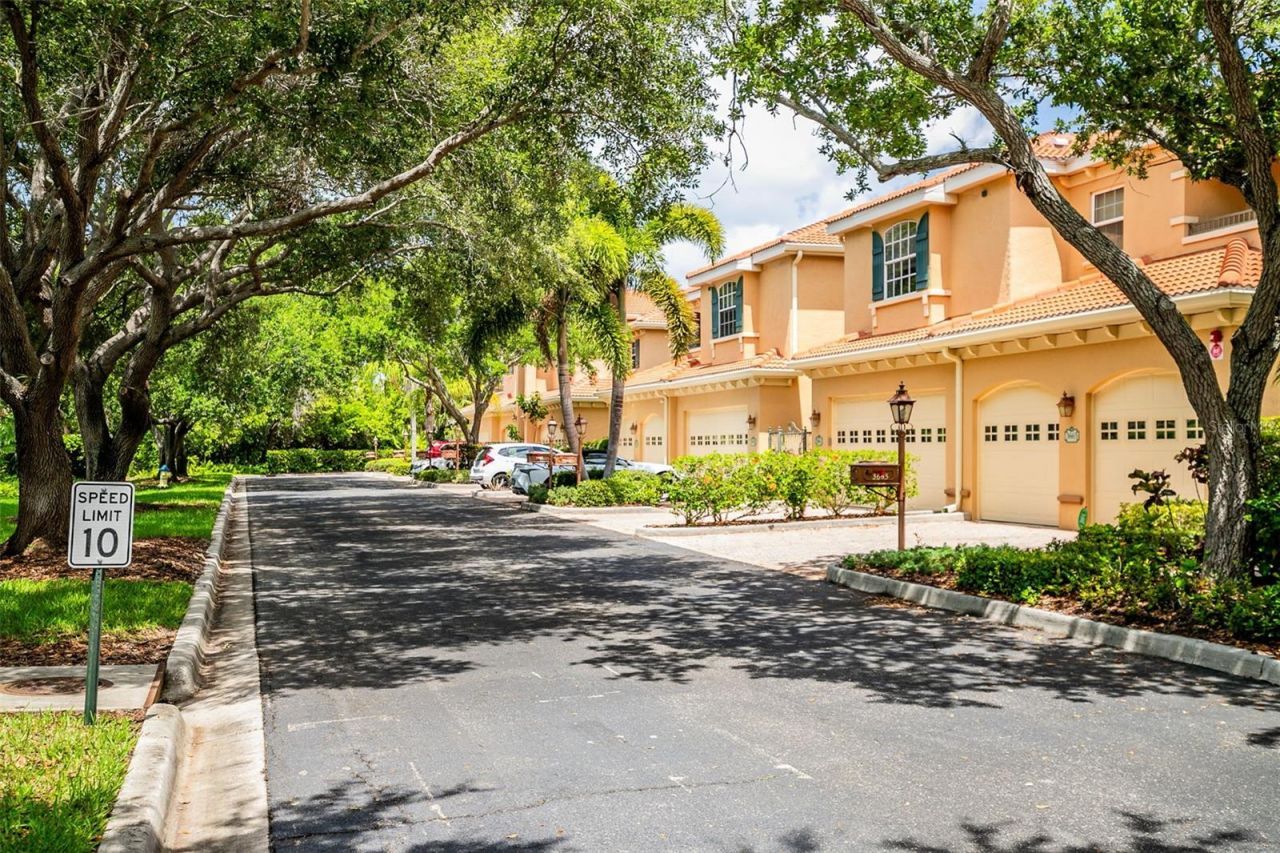 3663 Square West Lane, Unit 12, Sarasota, FL 34238 Photo