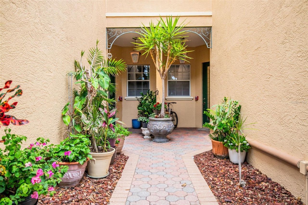 3663 Square West Lane, Unit 12, Sarasota, FL 34238 Photo