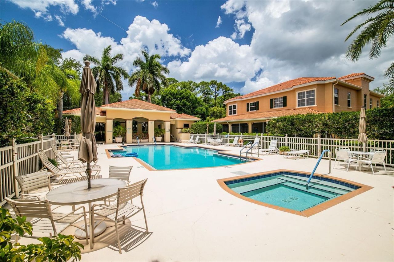 3663 Square West Lane, Unit 12, Sarasota, FL 34238 Photo