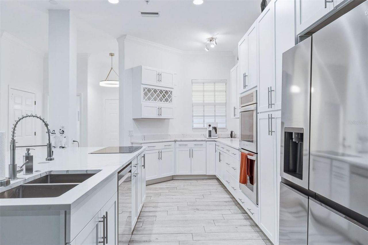 3663 Square West Lane, Unit 12, Sarasota, FL 34238 Photo