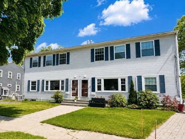 11 Hargrave Cir, Unit B, Newton, MA 02461