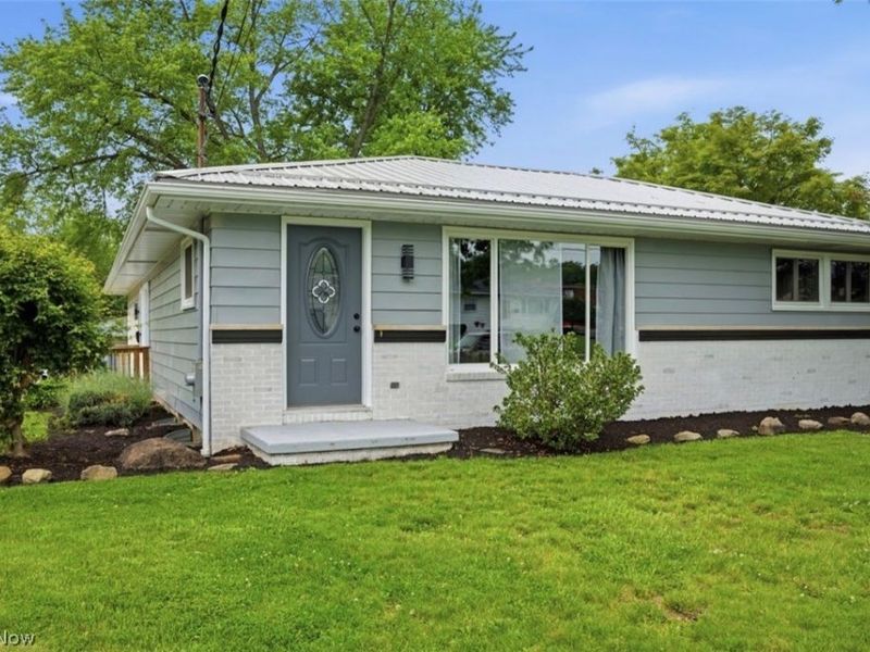 1104 Gary Avenue, Girard, OH 44420 Photo 3