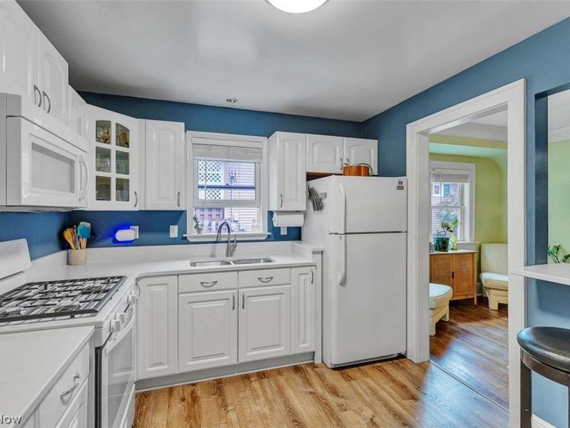 4213 W 219th Street, Fairview Park, OH 44126 Photo 8
